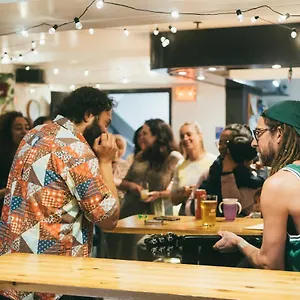 Hostel Saintlo, Montreal